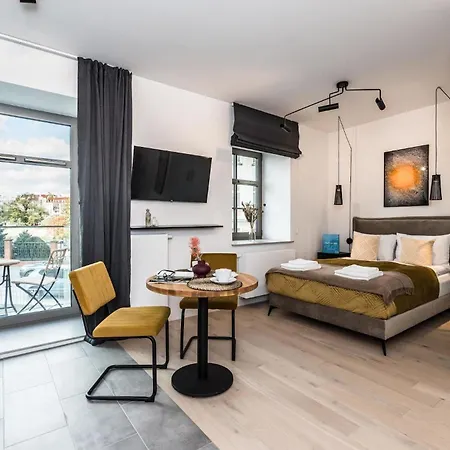 Modern Studio With A Balcony By Rent Like Appartamento *